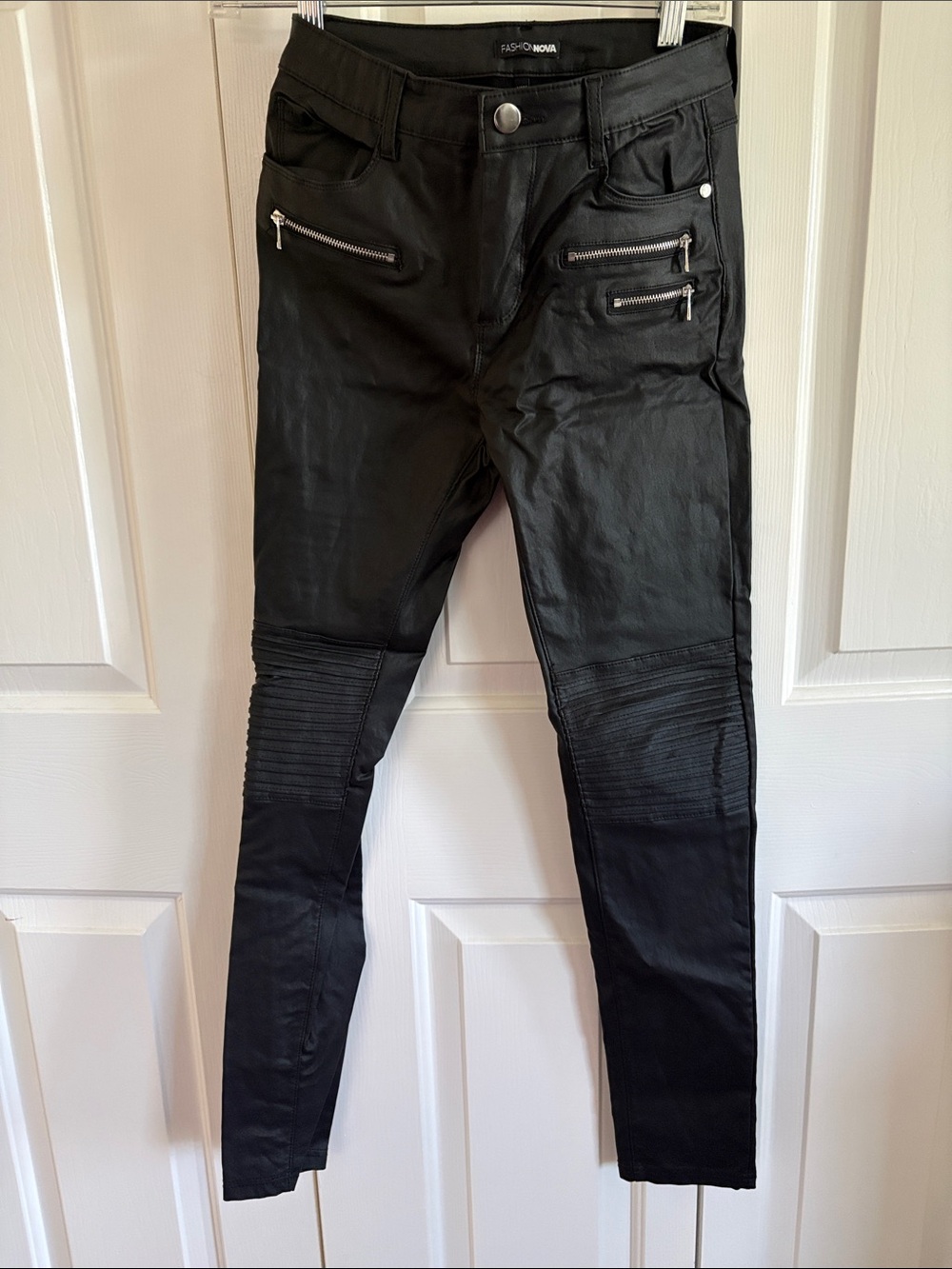 Fashion Nova Black Moto-Style Skinny Pleather pants